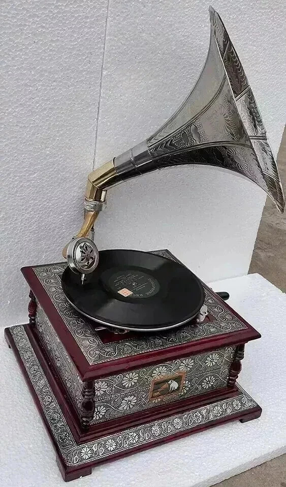 Antique Gramophone, Fully Functional Working Phonograph, win-up record player