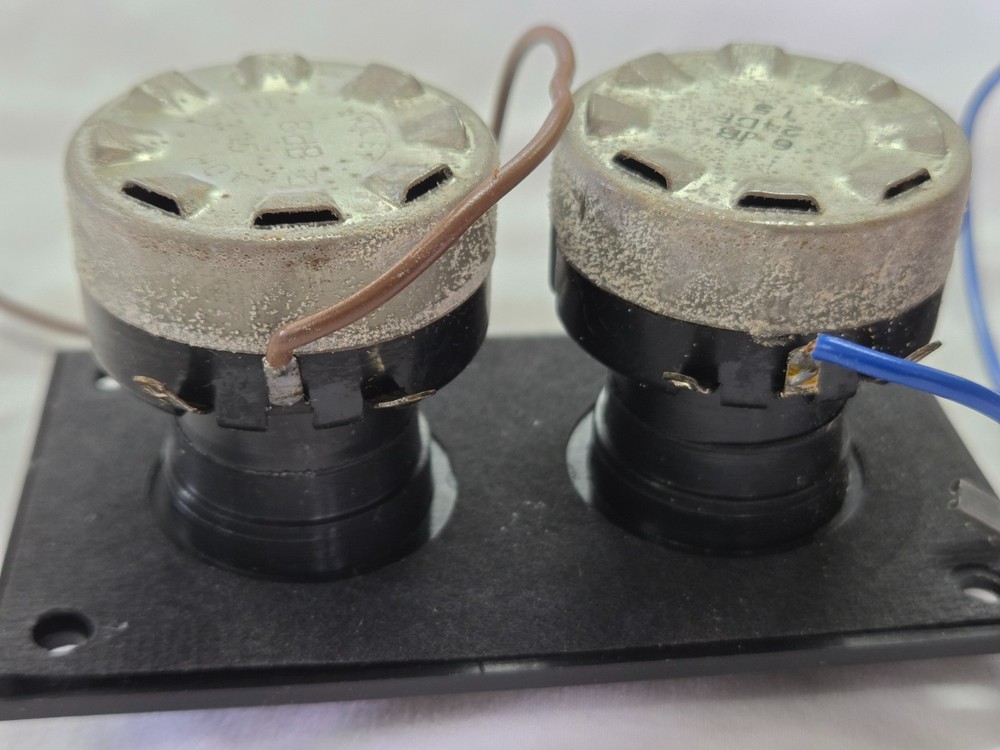 Optimus Mach Three Speaker L-Pad Control Panel Pair – Midrange & High Frequency