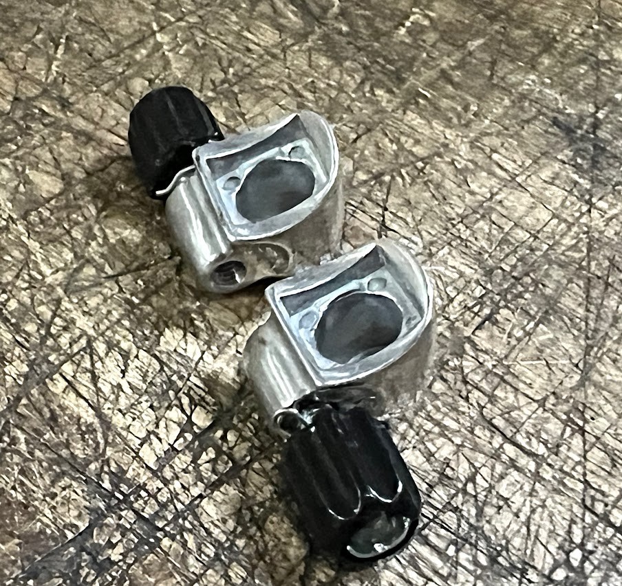 Shimano 600 Ultegra STI Cable Stops for Downtube Braze CURVED - BRAND NEW (NOS)