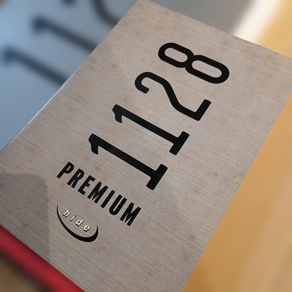 hide SOLO TOUR Premium Box