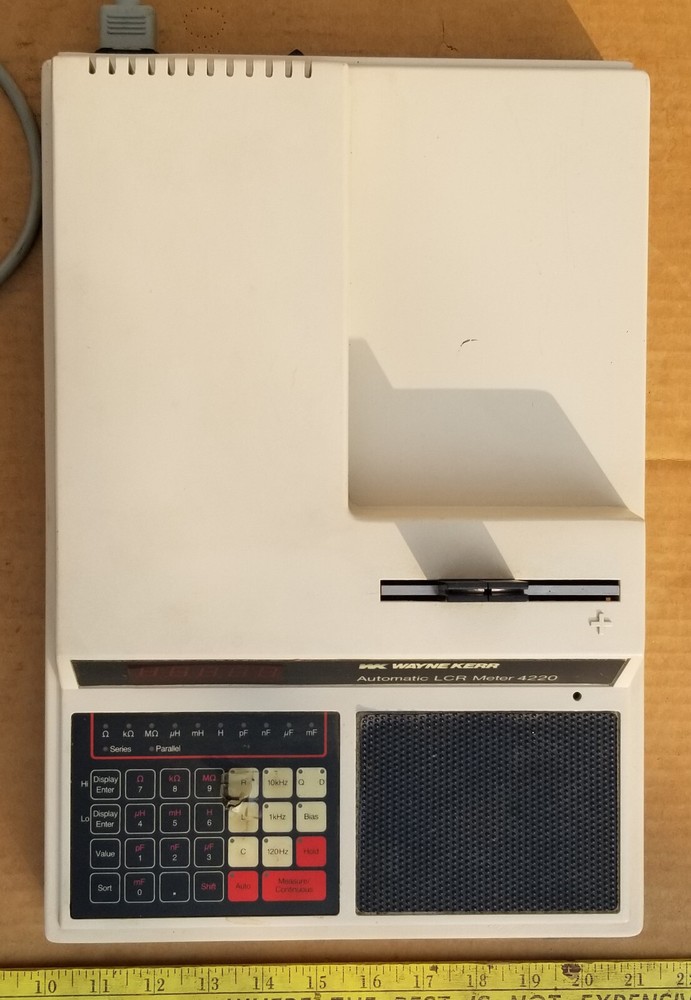 Wayne Kerr 4220 LCR Meter Automatic Digital