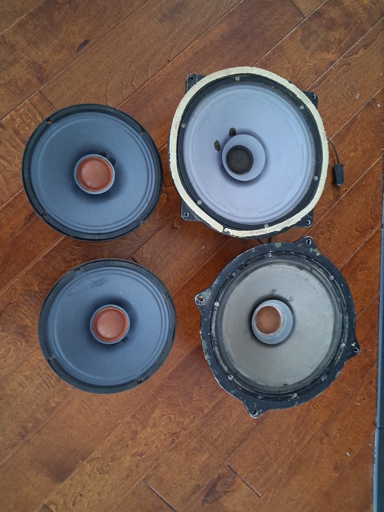 4A-32. 4A-28. Vintade Russian Speakers.