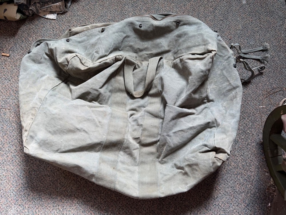 ORIGINAL VIETNAM WAR US ARMY AIR FORCE AVIATORS PILOT KIT CARRY BAG -1967