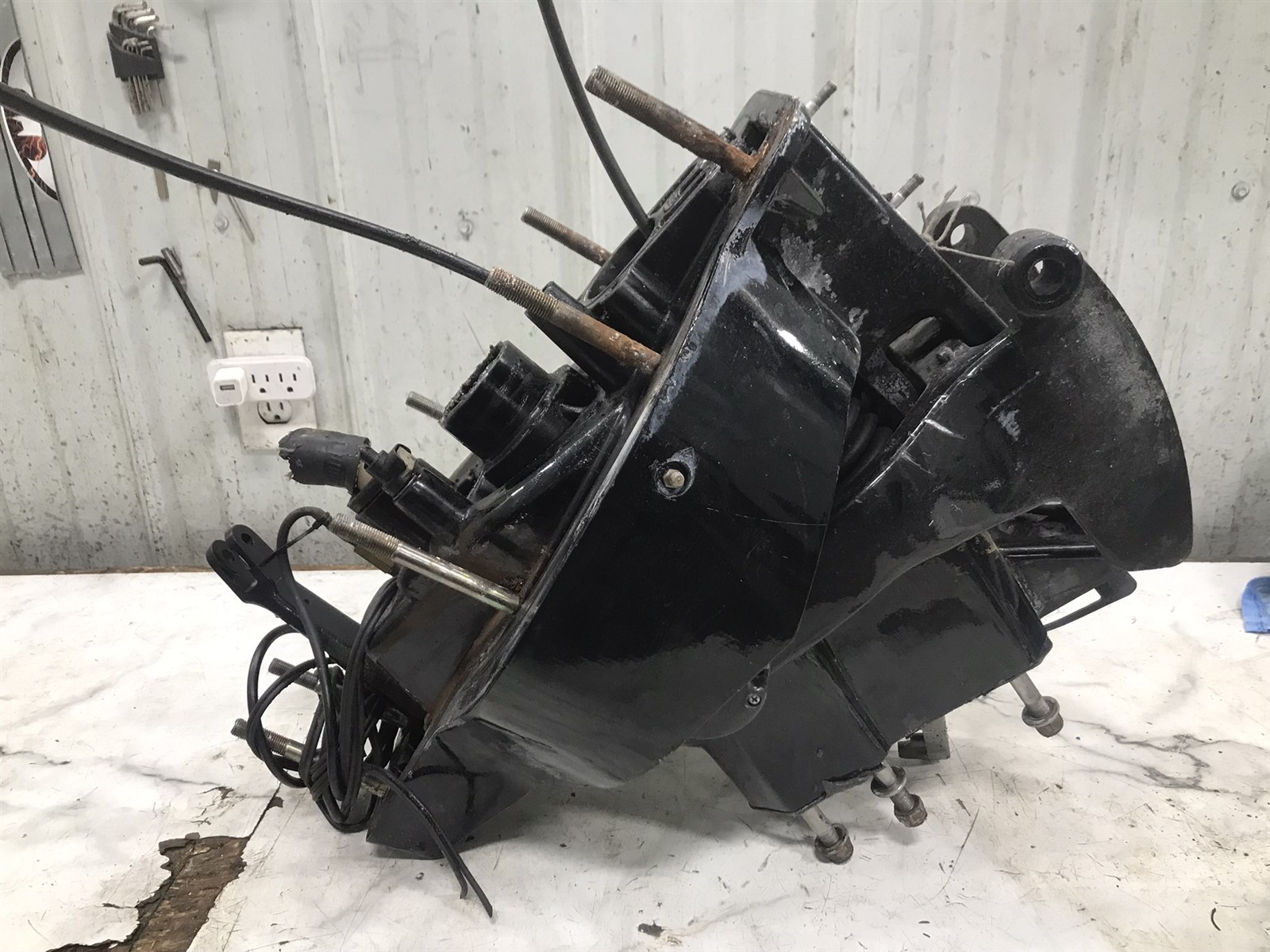 Mercury marine MerCruiser Alpha 1 Gen 2 out drive outdrive mount gimbal housing