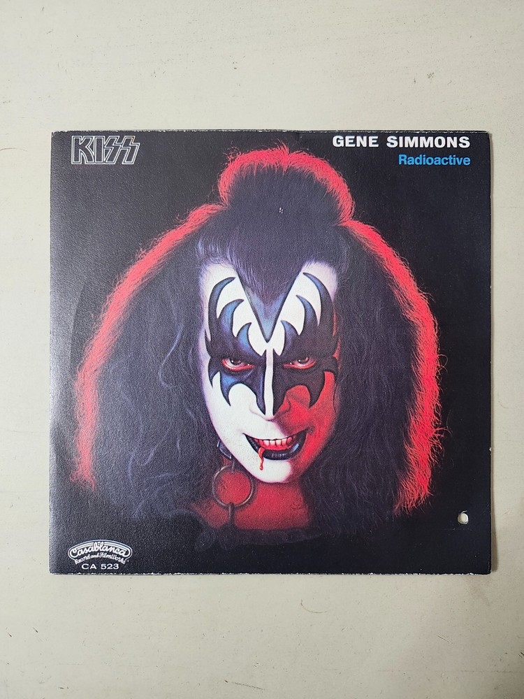 KISS SUPER RARE Gene Simmons Italy Radioactive Picture Sleeve Vinyl 45 CA 523 VG
