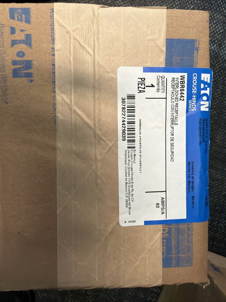 EATON WBR6442  Interlocked Receptacle