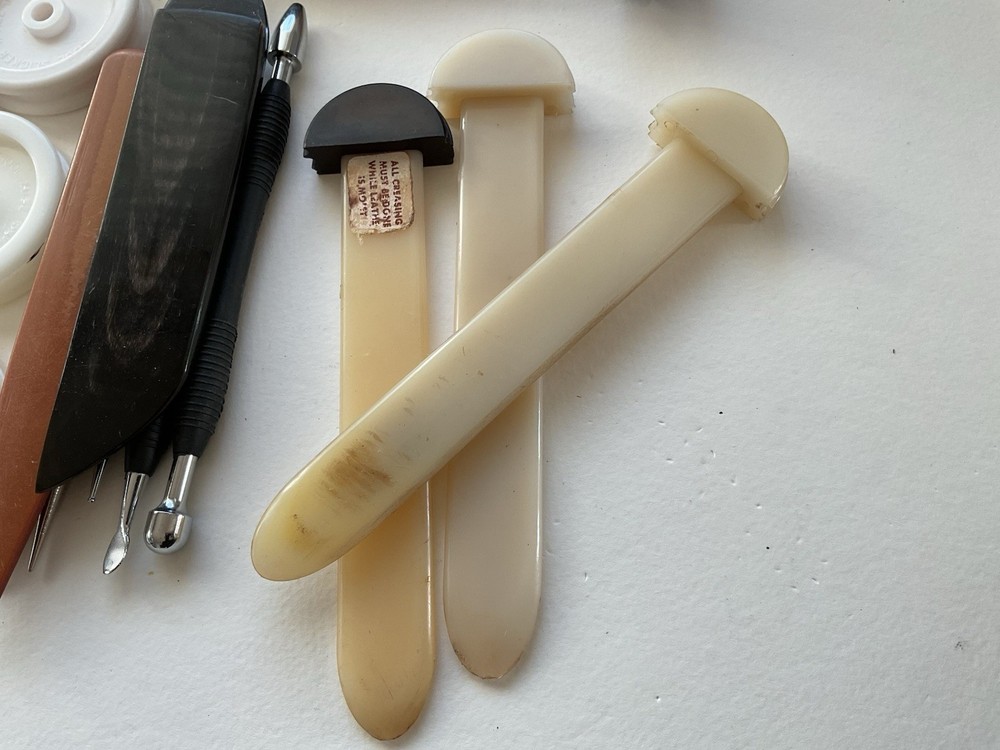 17 Modeling, Ballpoint Stylus, Slickers, Bone Creasers