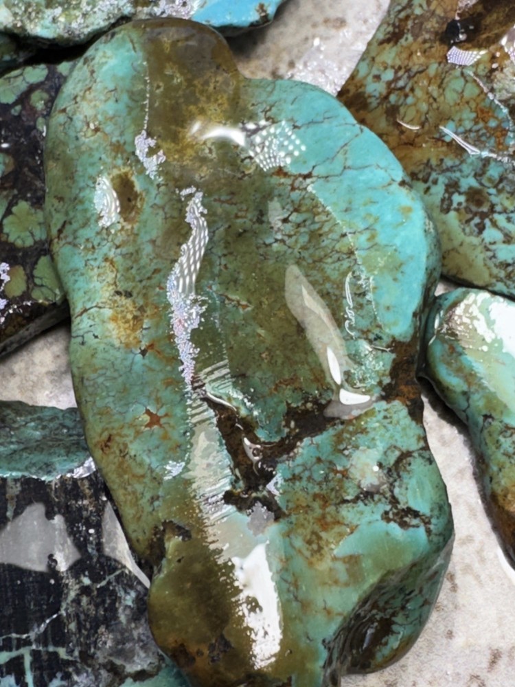 Hubei vein turquoise in mixed colors ( stabilized)