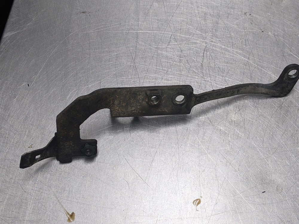 Engine Lift Bracket For 06-07 Subaru Outback 2.5