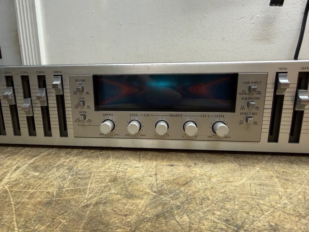 SANSUI RG-7 Stereo Graphic Equalizer