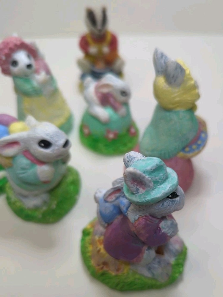 6 Vintage Easter Bunny Figurines Plus 1 Special Extra Read,👇