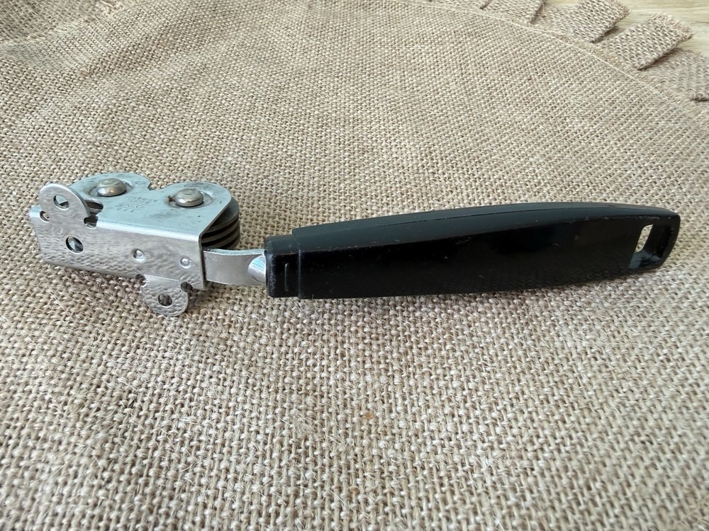 Ecko Vintage Pull Through Chromium Plated Knife Sharpener with Black Handle-EUC