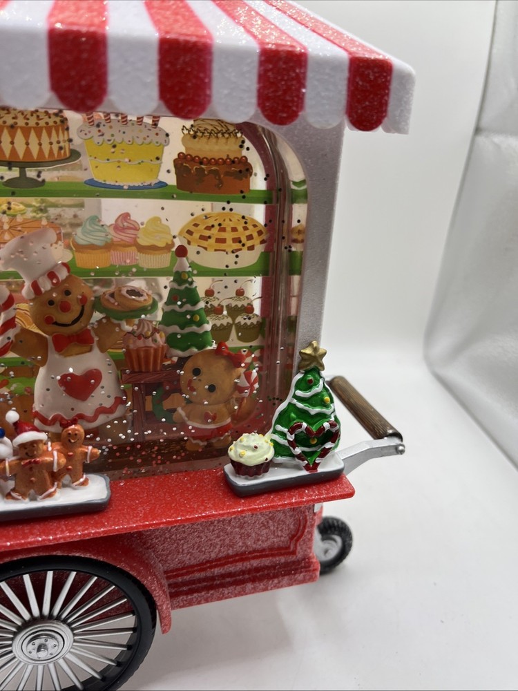 Cracker Barrel Santa’s Bakery Glitter Globe New In Box