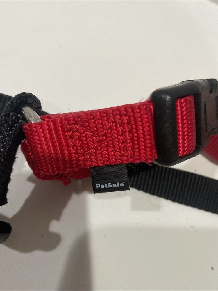 Petsafe EWH-HC-M-RED Non-Pull Walking Harness (Medium, Red)
