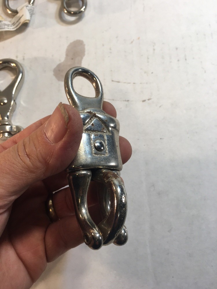 3/4” swivel trigger snaps horse, chain, rope hardware