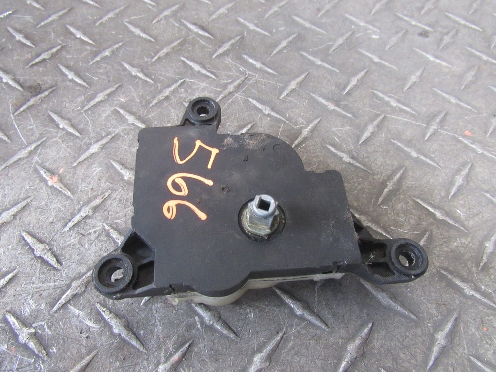 05 CHRYSLER SEBRING BLEND DOOR ACTUATOR 2.7L