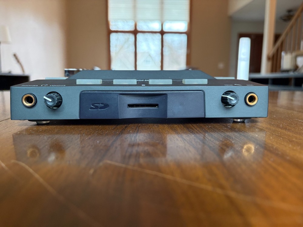 Korg Kaoss Pad 3 Plus (KP3+) Dynamic Effects and Sampler