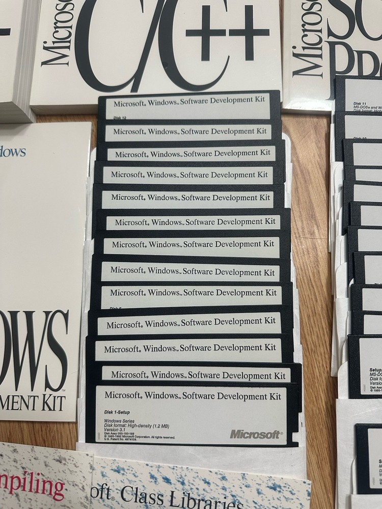1992 Microsoft C/C++ Windows Software Development Kit Rare Set