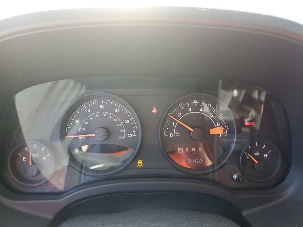 COMPASS 2015 Glove Box 4886672