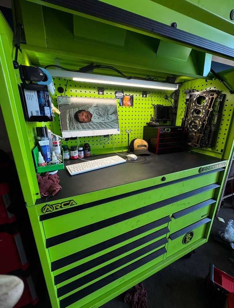 Cornwell Arca tool box