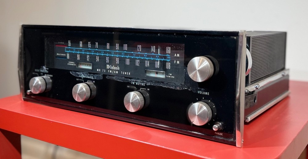 McIntosh MR73 FM/AM Tuner