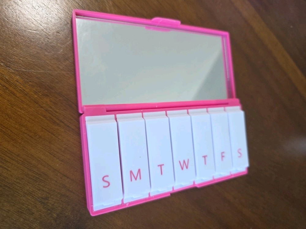 weekly pill organizer With Mirror, pink