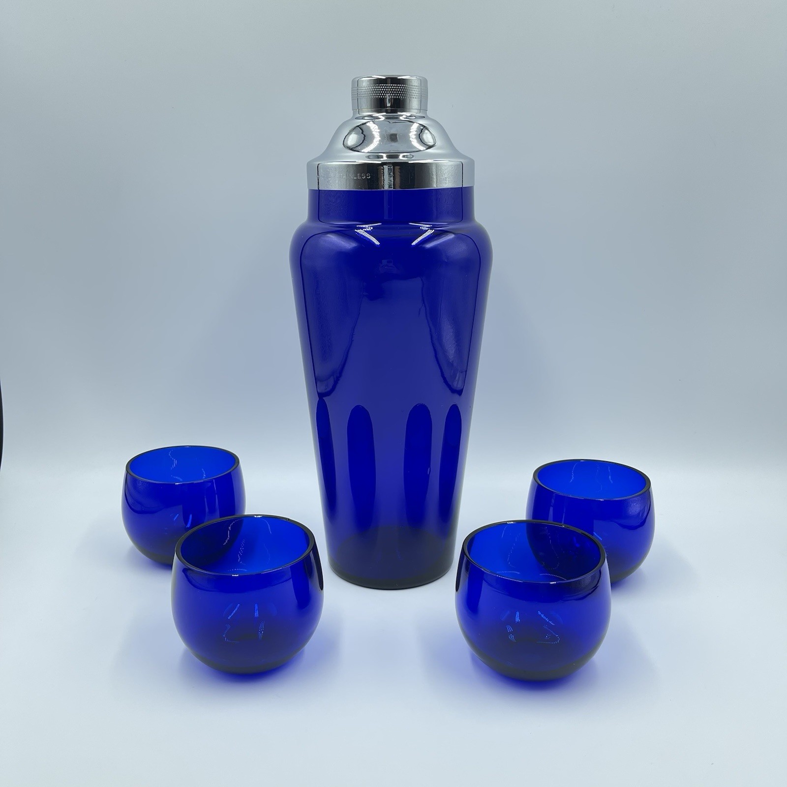 Vgt Cobalt Blue Cocktail Shaker with 4 Roly Poly Glasses Chrome Plate Shaker Top