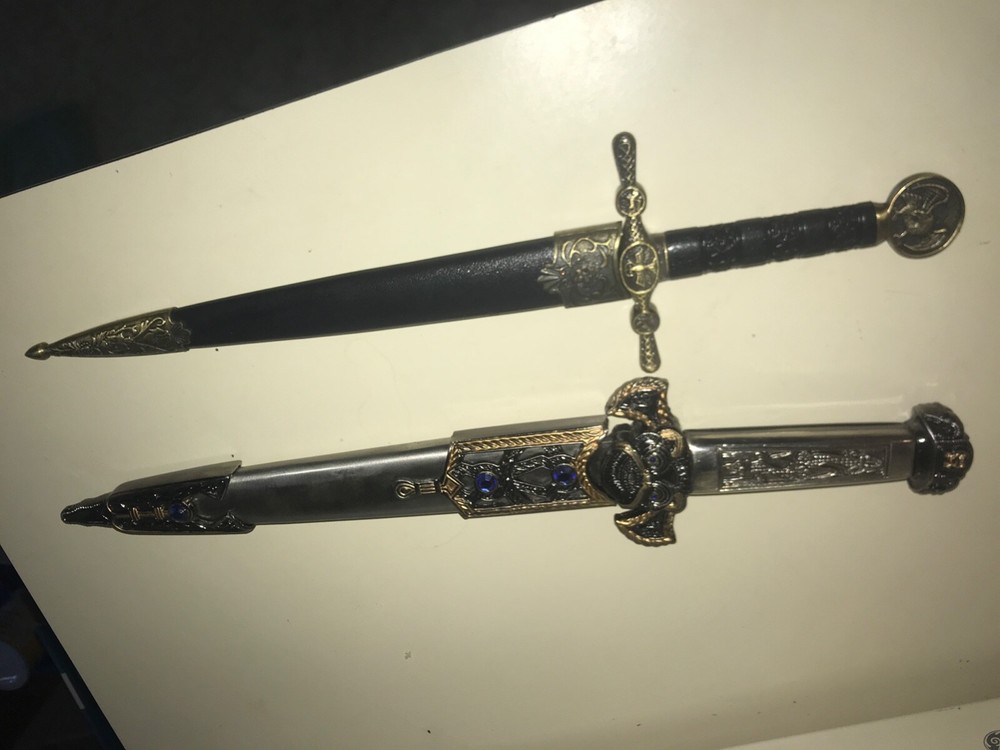 2 new daggers 