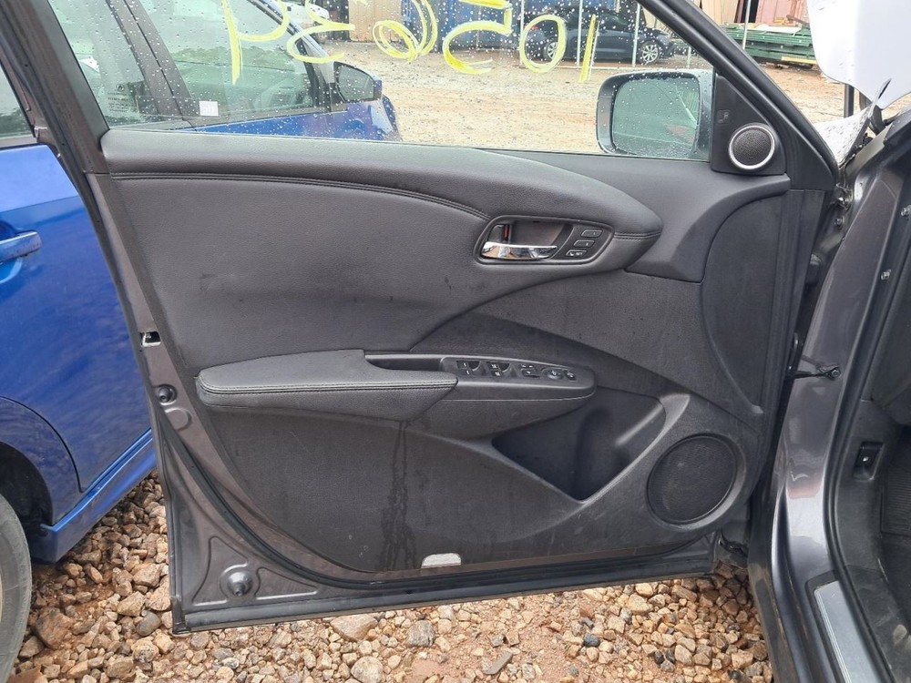 RDX 2017 Glove Box 4738630