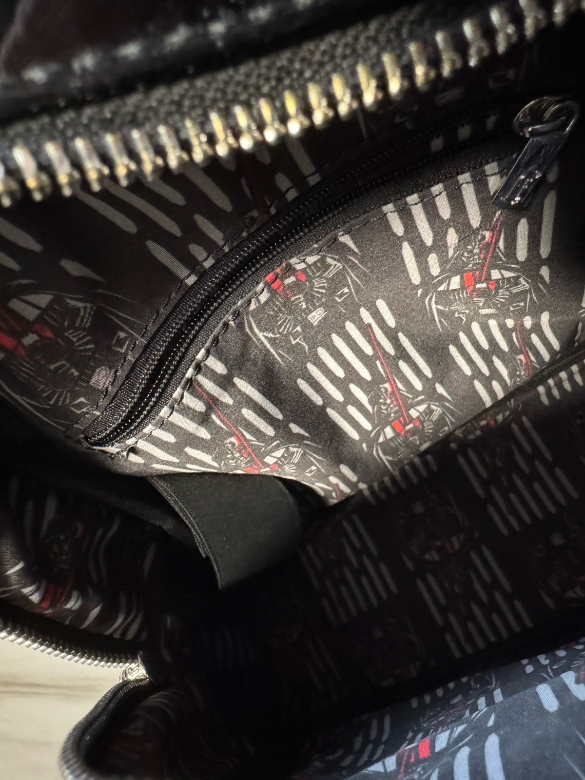 Darth Vader 3D Helmet Cross-Body Bag Star Wars Loungefly SDCC EUC