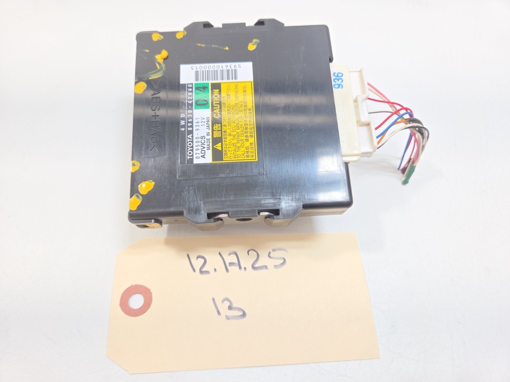09-12 RAV4 Transfer Case Control Module Right Hand Dash 89630-42040
