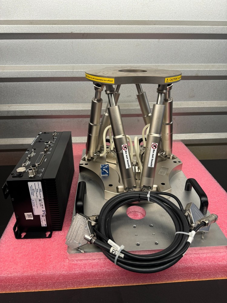 Physik Instrumente PI H-840 D2I Hexapod w/ C-887 Controller