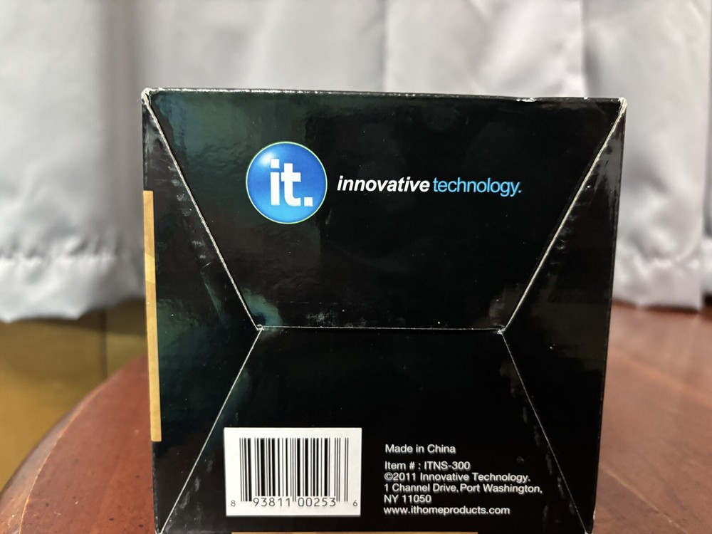 Innovative Technology 35mm Negative and Slide Converter to PC
