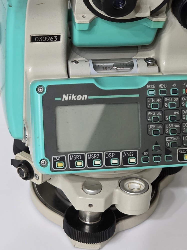 NIKON NPL-352 UNTESTED