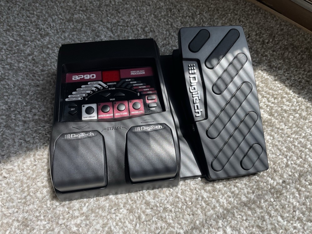 Digitech BP90 Bass Multi-Effects Processor with Adapter