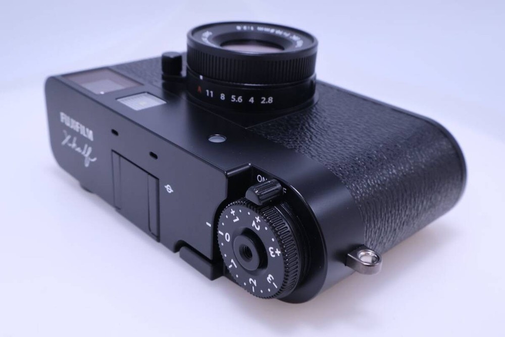 FUJIFILM X-half black 283862