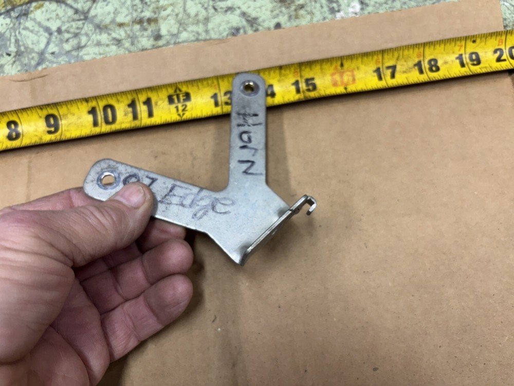 2007 FORD EDGE Horn Bracket