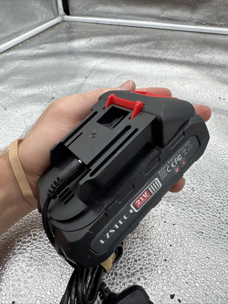 (2) LZSTEC Battery’s 21V. V