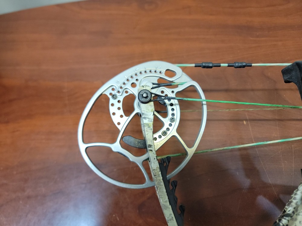 Bear Kuma 33 Compound Bow RH, 27" 55lb Draw
