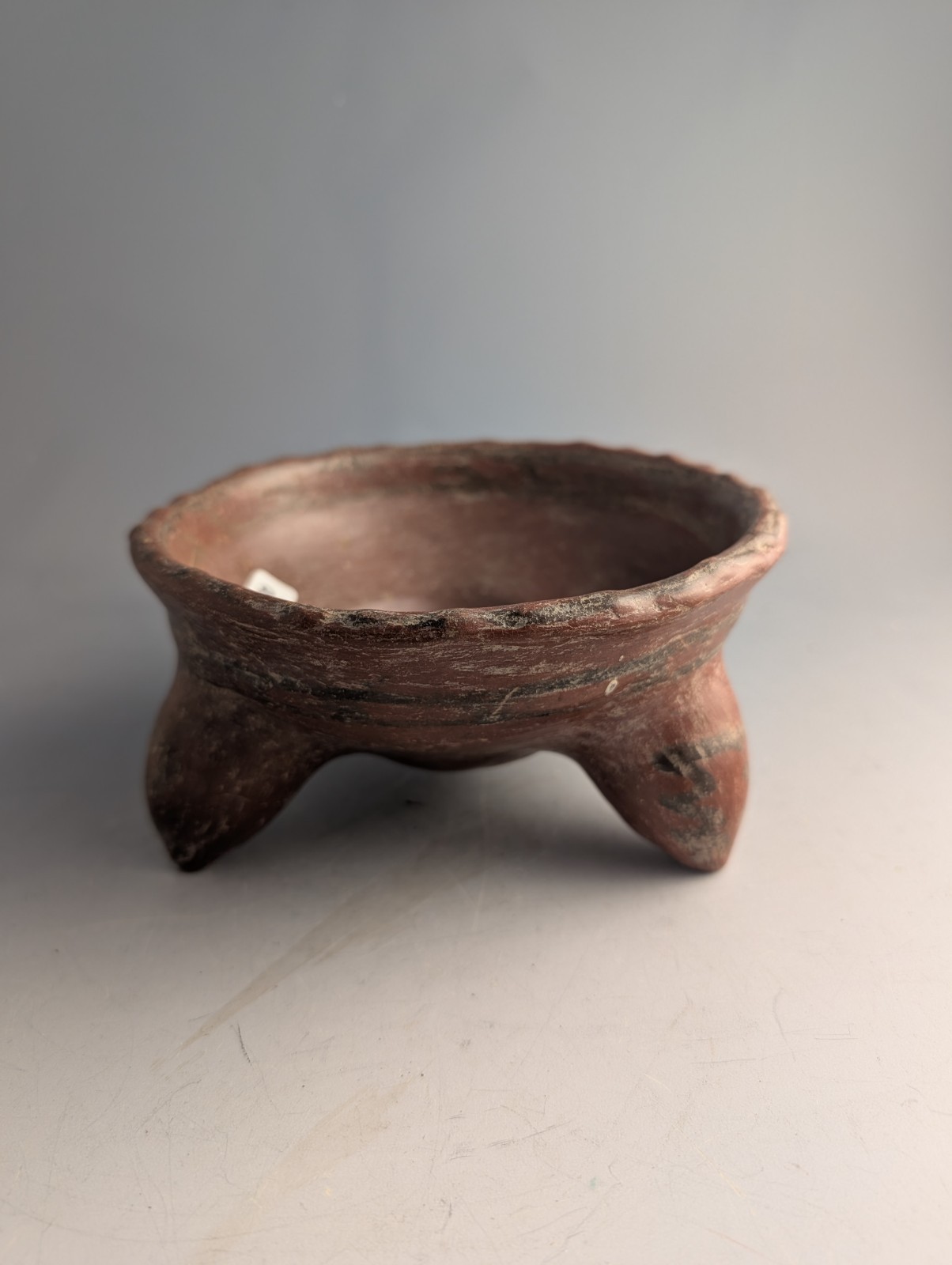 PRE COLUMBIAN POTTERY  TRIPOD OFFERING BOWL FROM COPAN, HONDURAS