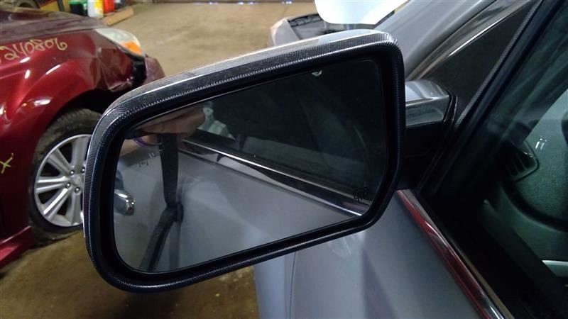 TERRAIN 2017 Glove Box 859949