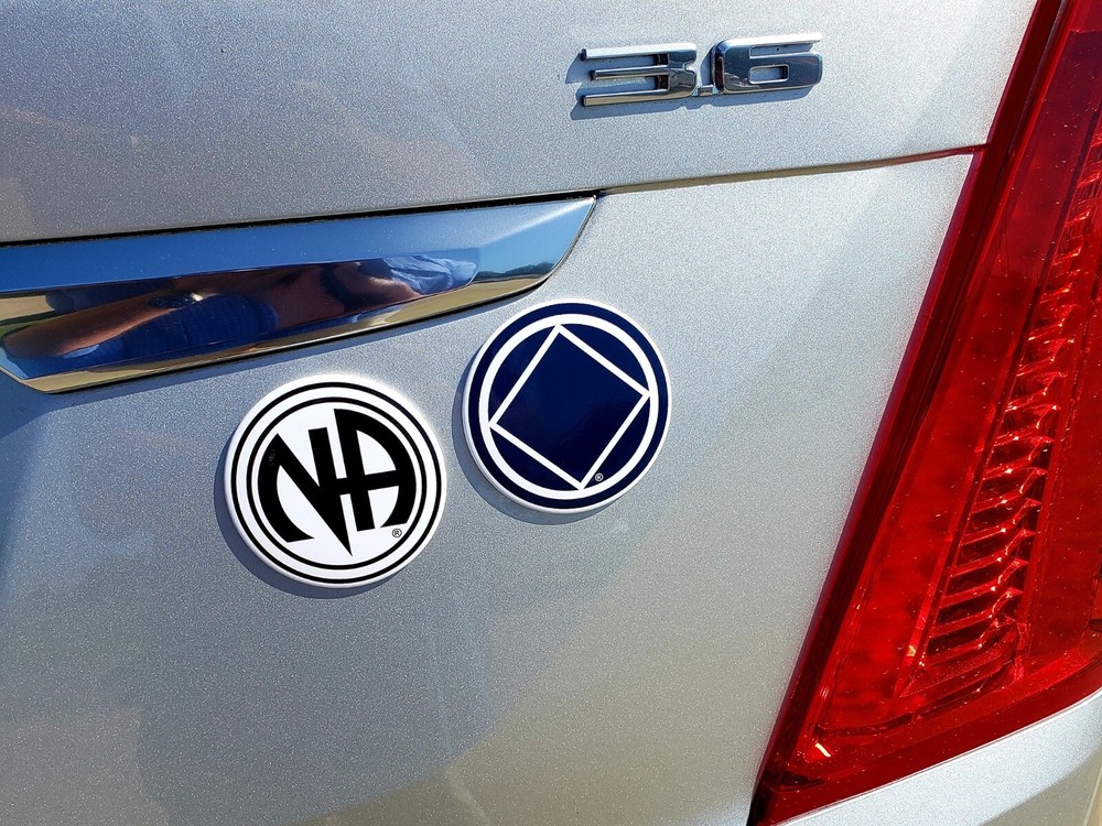 NARCOTICS ANONYMOUS TWO FRIDGE MAGNETS NA clean basic text addiction 12 steps