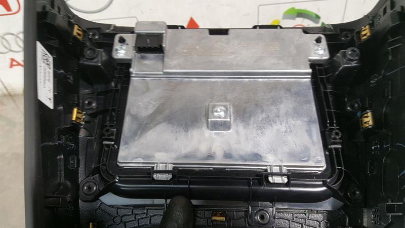 TESLA MODEL 3 LONG RANGE CENTER CONSOLE PANEL