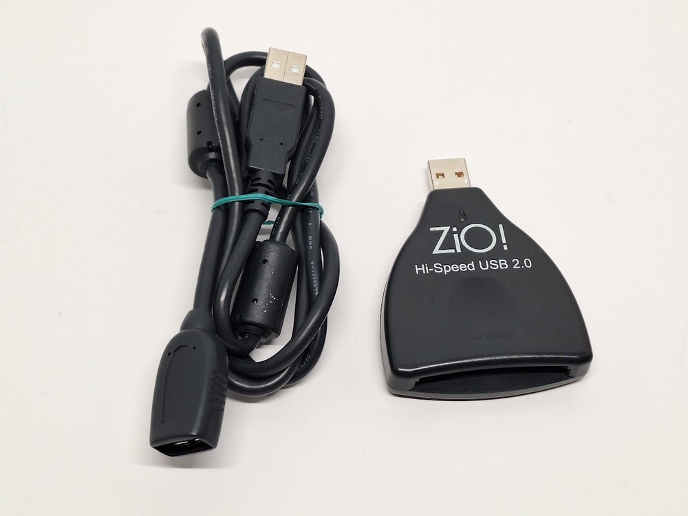 ZiO! CompactFlash (SmartMedia) Card Reader/Writer for Mac OS, Windows 98 & 2000.