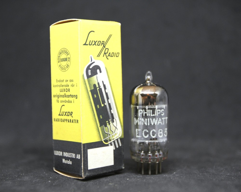 Philips ECC83       1957   Foiled D-Getter