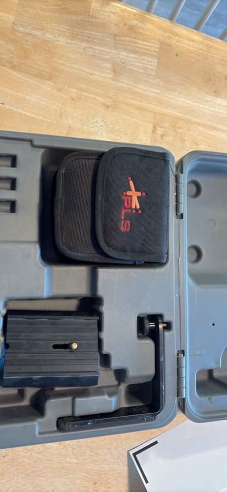 PLS 4 Pacific Laser Systems Red Laser Level