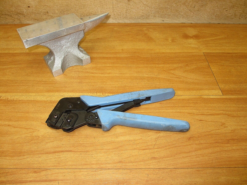 AMP E-9910 *USED* Crimping Tool Hand Crimp E9910