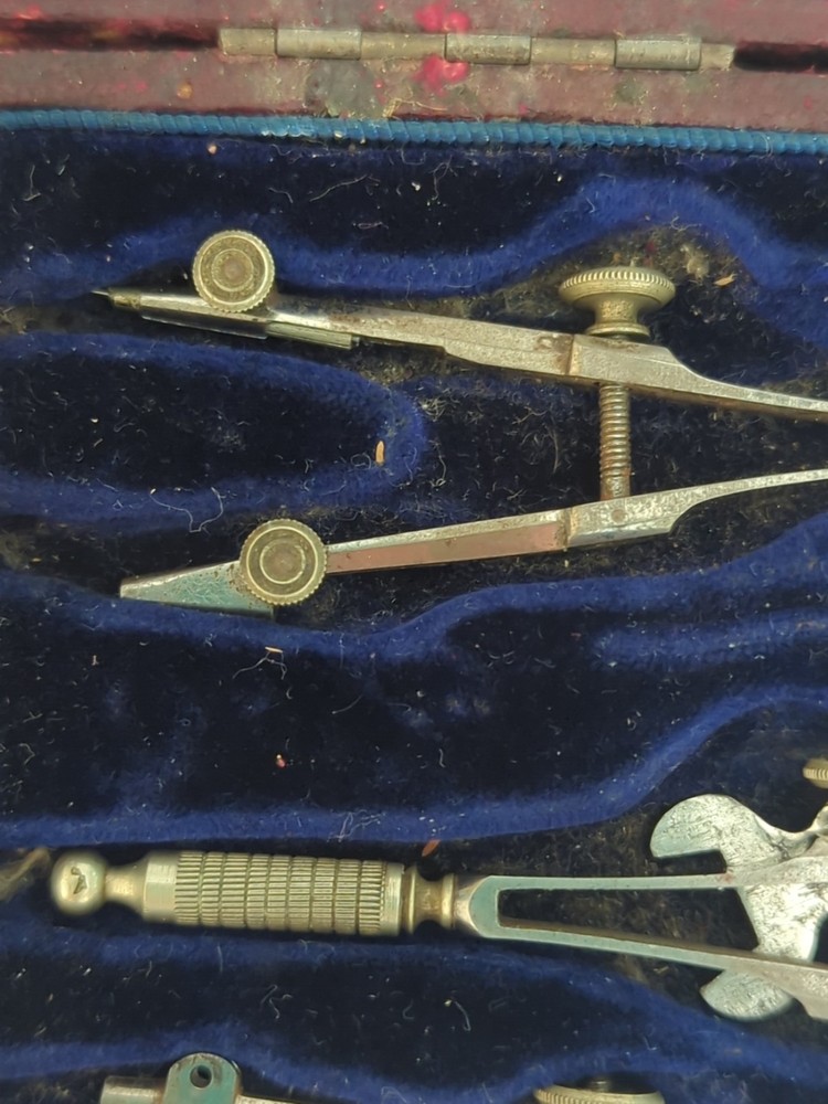 Victorian Draughtmans Set