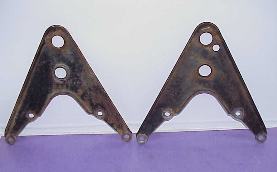 2 Howe Steel Quick Change Rear End Pull Bar / Torque Link Brackets