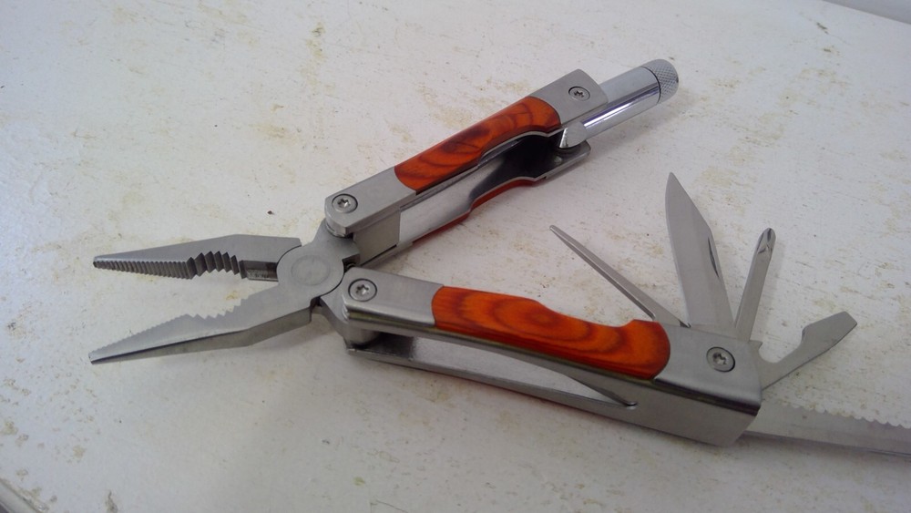 MultiTool NICE Used Condition Pocket Knife Multi Tool